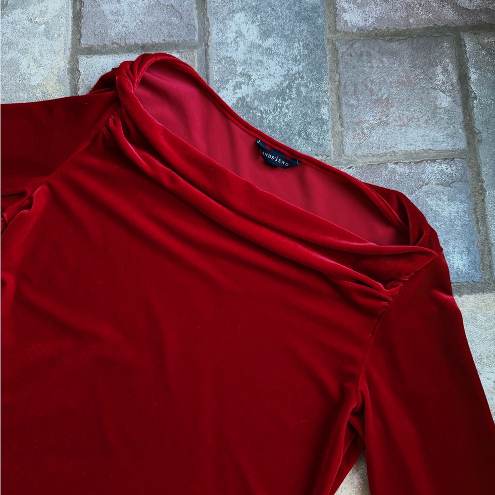 Red velvet long sleeve